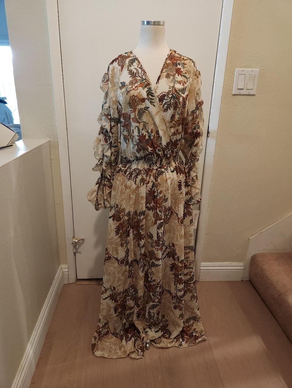 Boho Floral Long Sleeve Maxi Dress in Cream and Brown